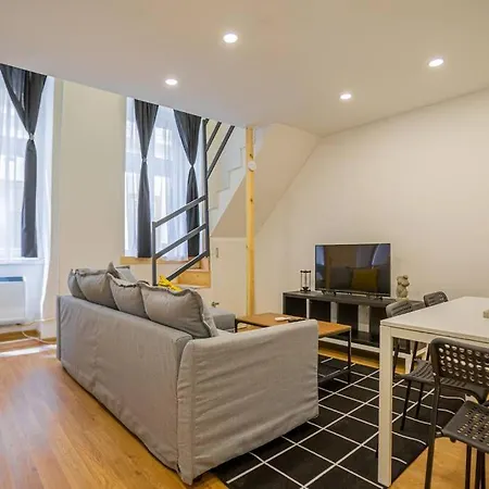 2 Bedroom Flat In The Dob Street, Venus