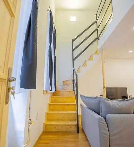 2 Bedroom Flat In The Dob Street, Venus Daire *
