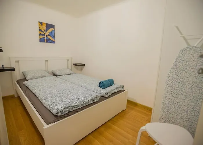 2 Bedroom Flat In The Dob Street, Venus Budapest